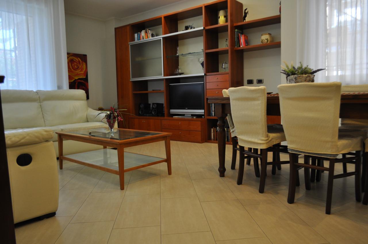 Sand 228 Home Терачина Екстериор снимка