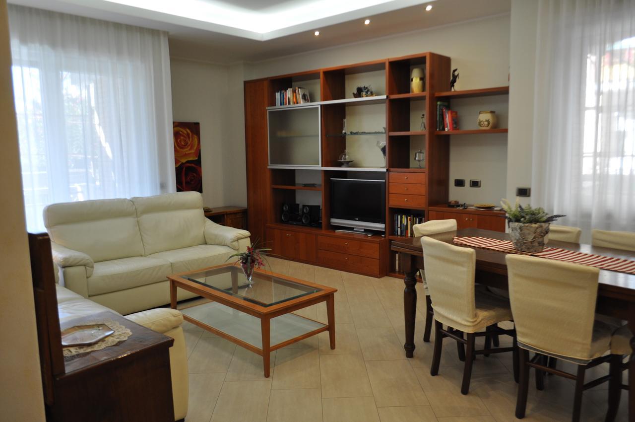 Sand 228 Home Терачина Екстериор снимка