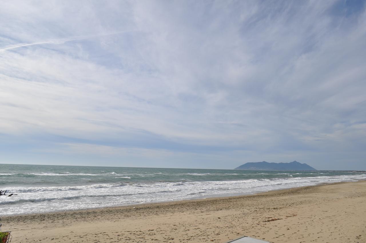 Sand 228 Home Терачина Екстериор снимка